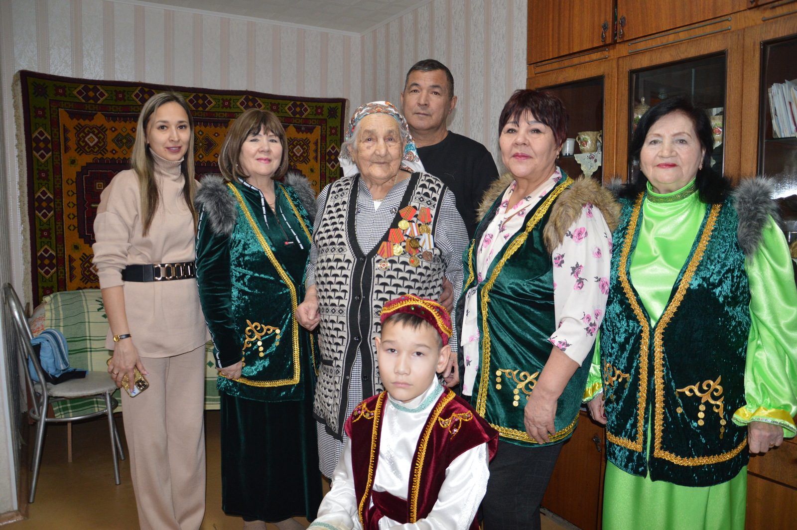 Ағиҙелдә ветеранға ижади "десант" килде