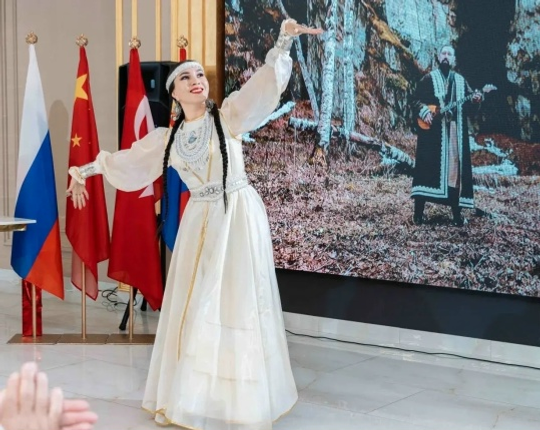 Краснокаманан бейеү оҫтаһы конкурста ҡатнаша