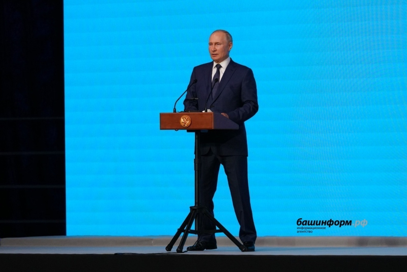 Владимир Путинға ышаныс рейтингы 81% артҡан — ВЦИОМ