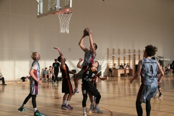 Нефтекамала баскетбол буйынса иң яҡшы мәктәп командаһы билдәләнде