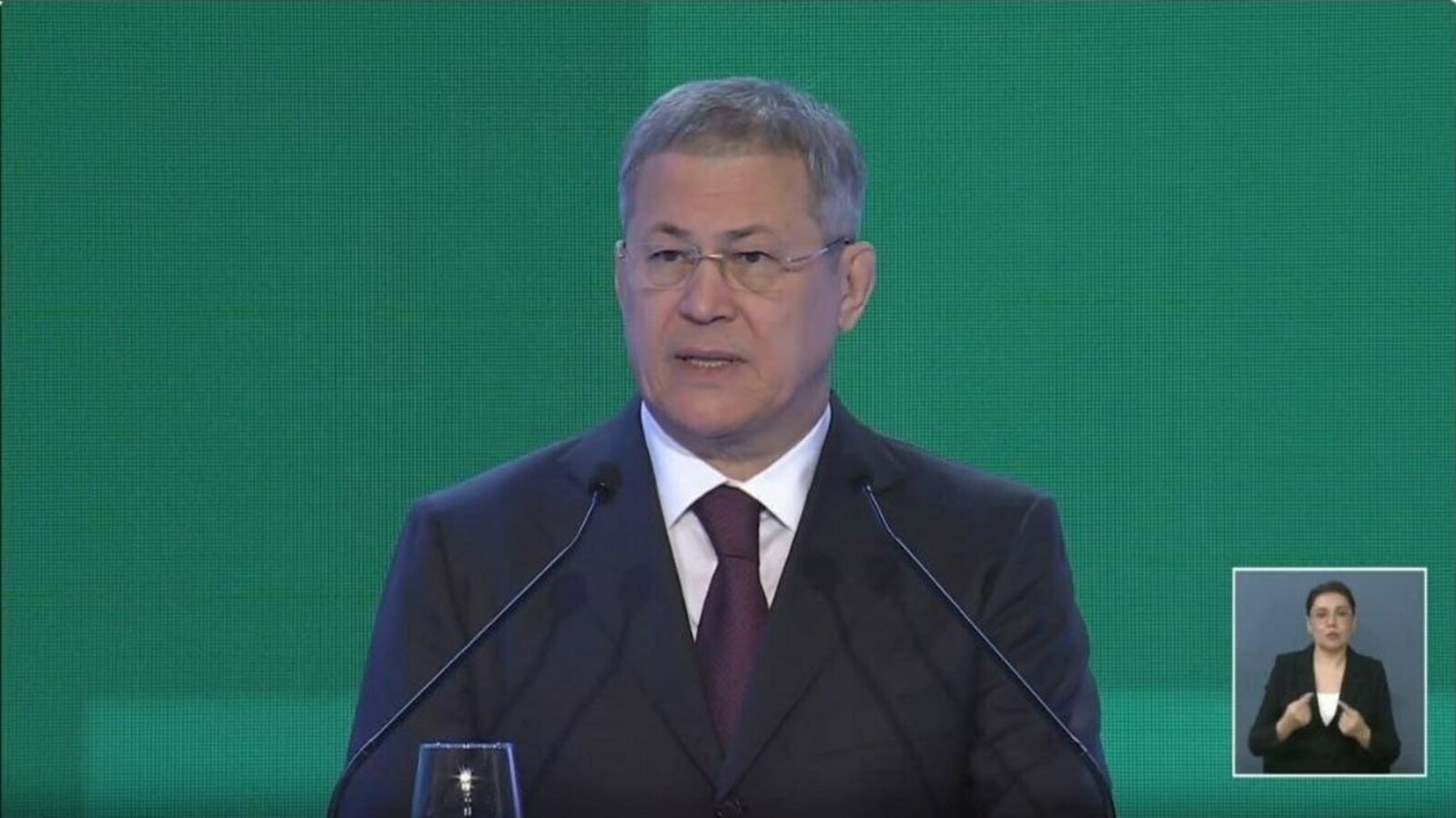 Республика Башлығы Дәүләт Йыйылышы Ҡоролтайға мөрәжәғәт итте