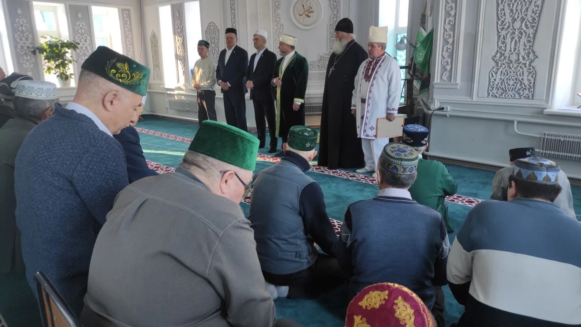 Николо-Берёзовка мәсетендә Ураҙаны нисек байрам иттеләр