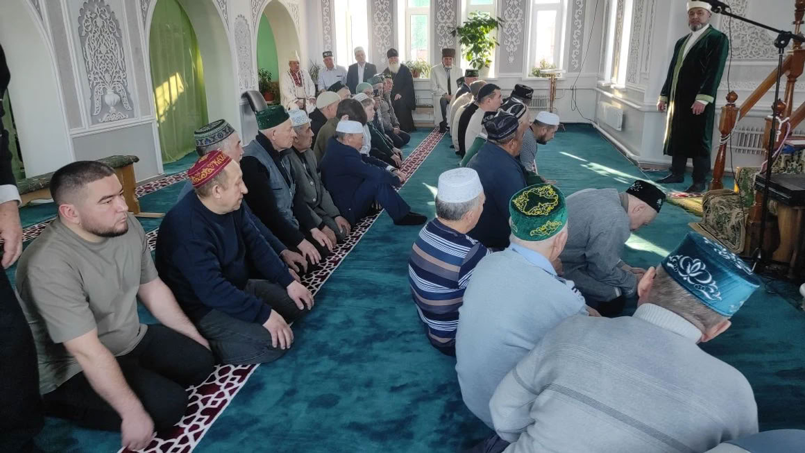Николо-Берёзовка мәсетендә Ураҙаны нисек байрам иттеләр